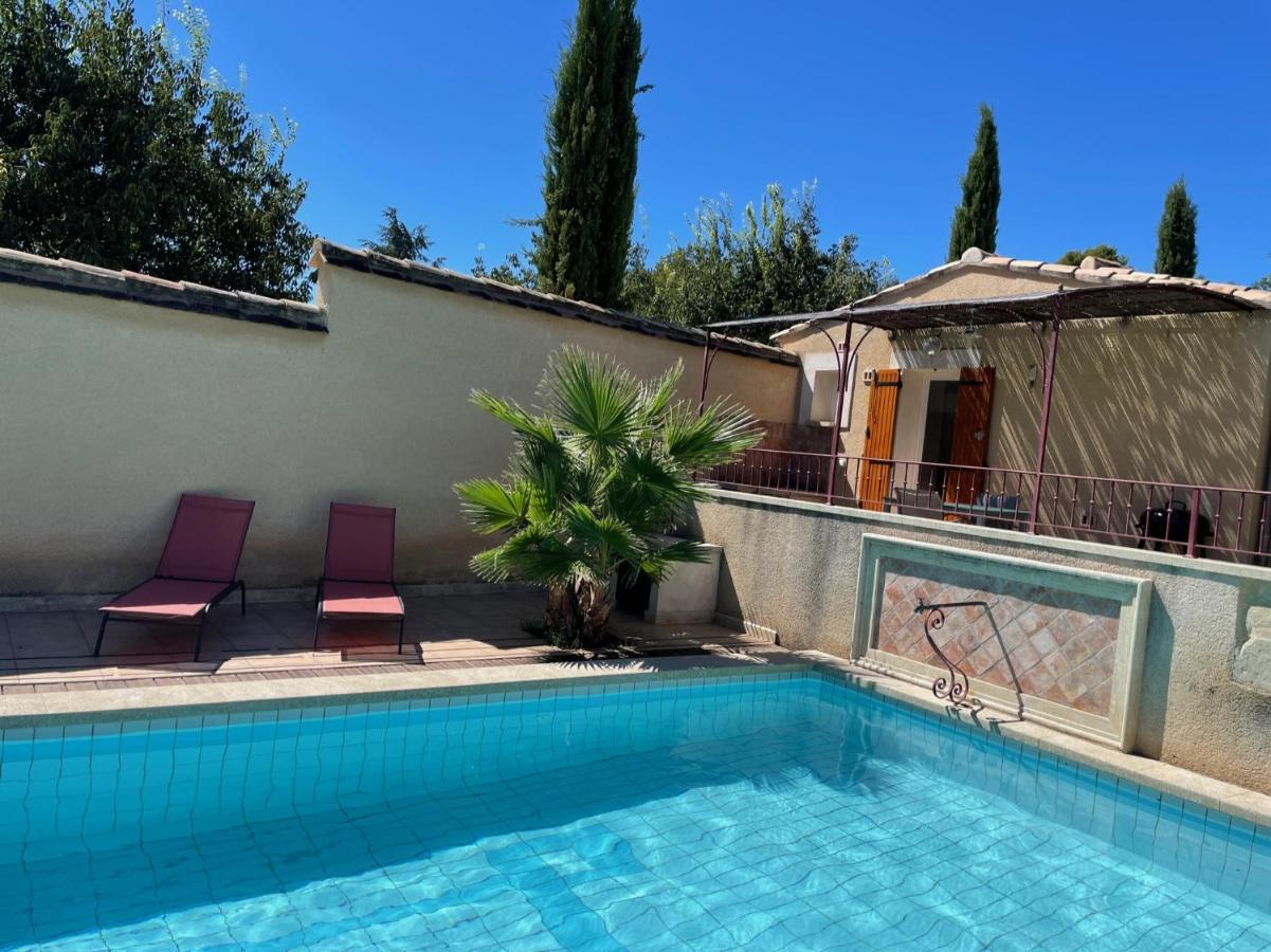 Les Celestins - Studios Independants Carpentras Exterior photo